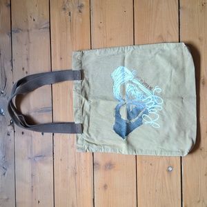 11-**FREE ADD ON** Roxy tote Bag